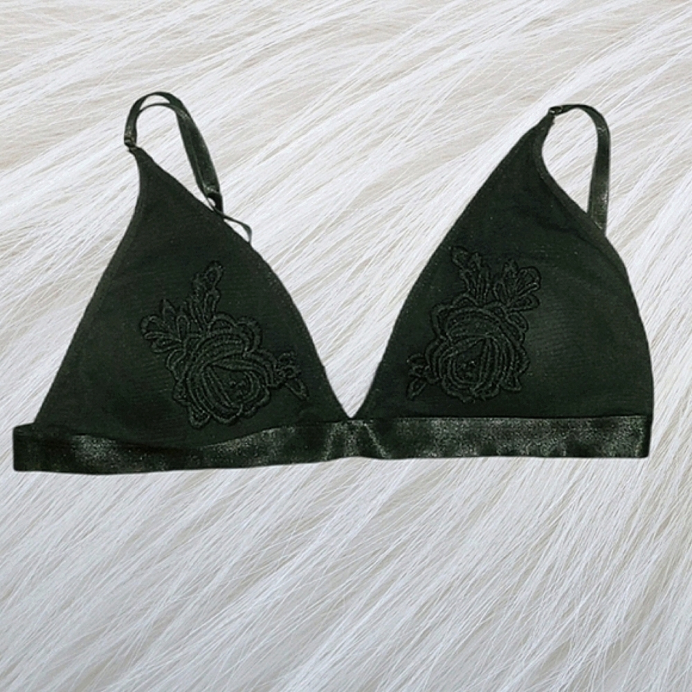 🖤🖤Floral Embroidered Mesh triangle Bralette